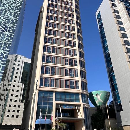 C - Hotel And Suites דוחה מראה חיצוני תמונה