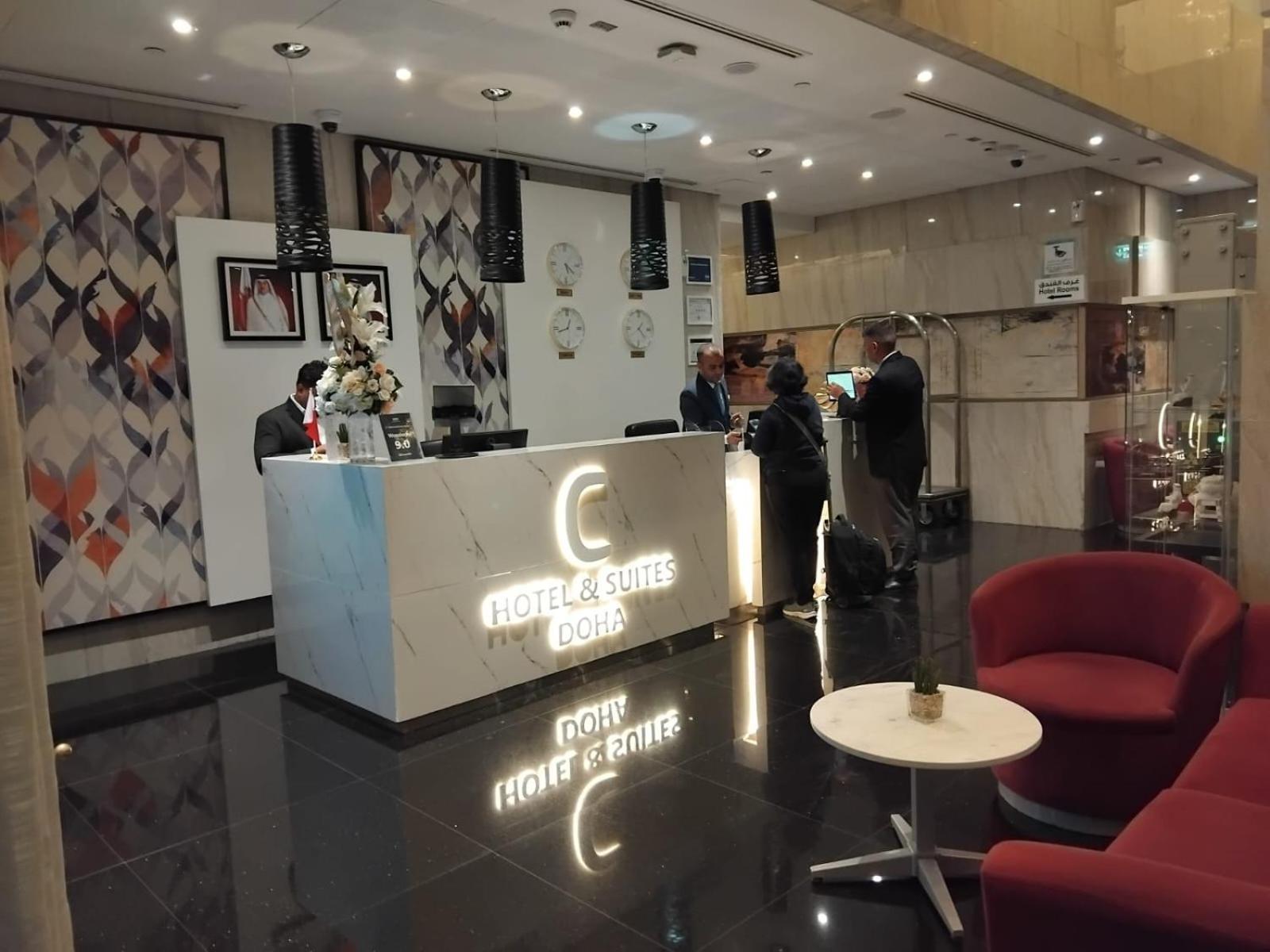 C - Hotel And Suites דוחה מראה חיצוני תמונה